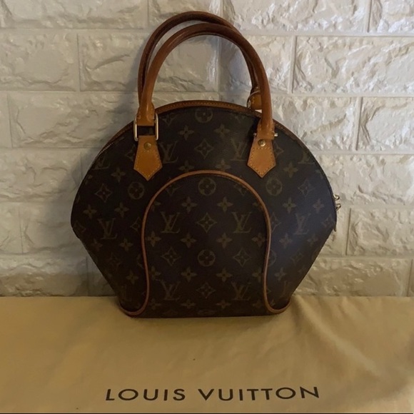 Louis Vuitton Handbags - Louis Vuitton Ellipse PM